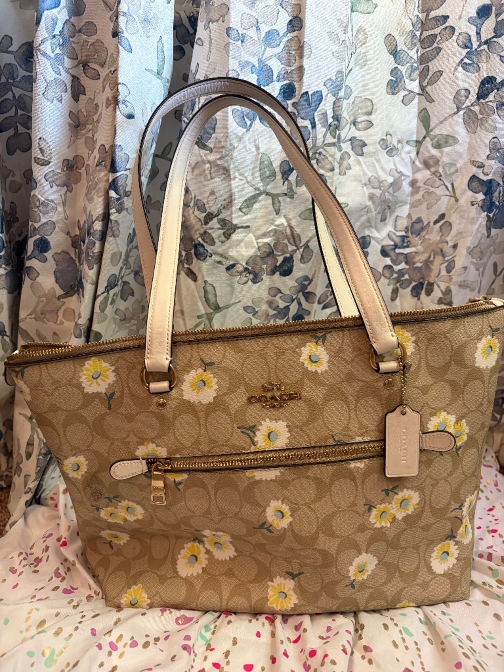 Coach Yellow and White Daisy Large Tote